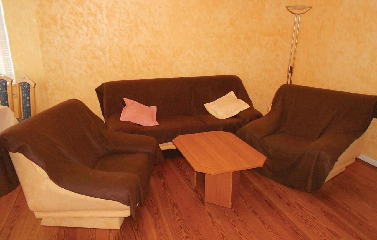Lovely Apartment In Waren-Mueritz With Kitchen Варен Экстерьер фото